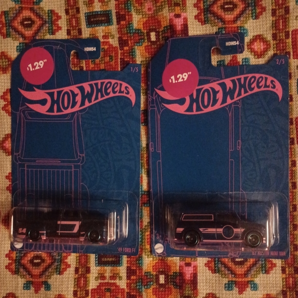 5 Hot Wheels 💥 54th Anniversary 💥 Pearl & Chrome 💥 1-5 Complete! - Picture 7 of 11